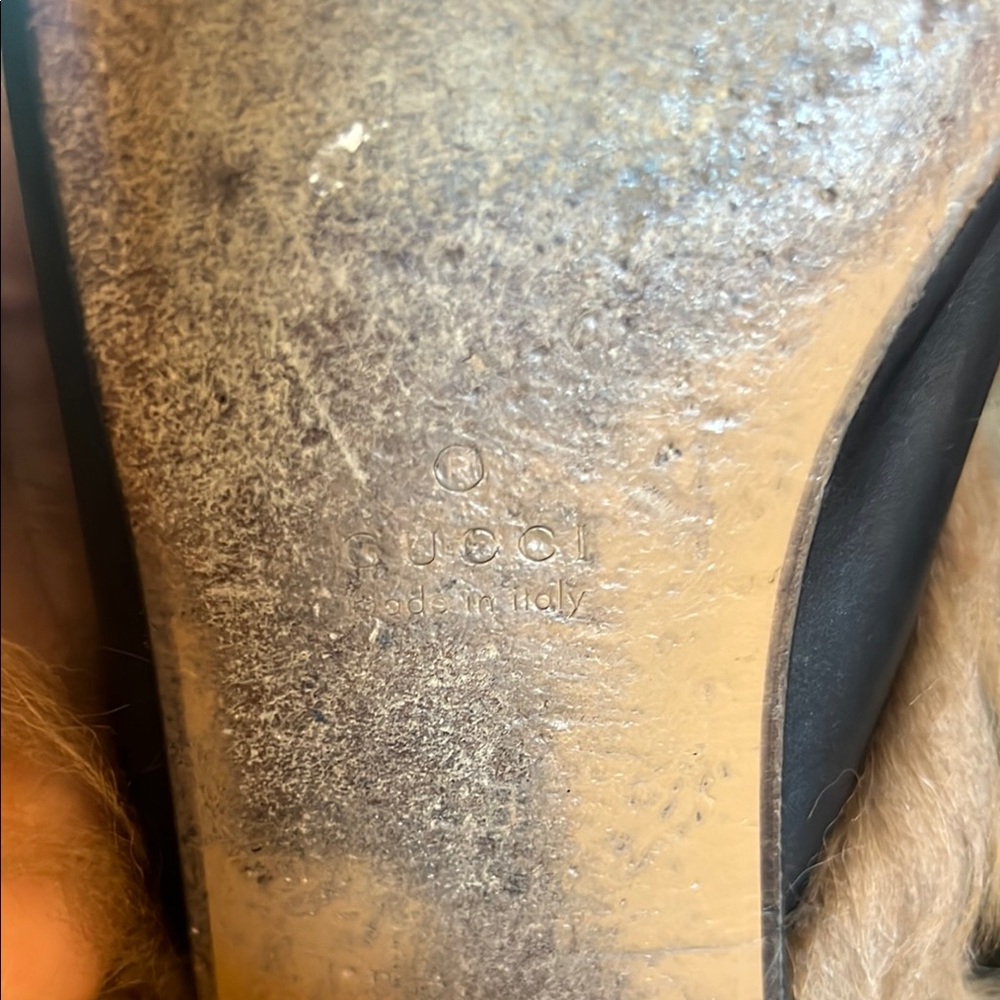 🛑 1 hour sale, Gucci, size 38 (US 7.5) Floral Embroidered Black Mules, w/ COA - Picture 9 of 13